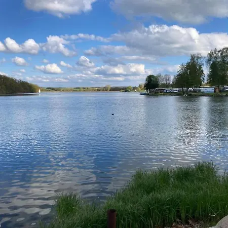 Lakeside Family Escape Appartement